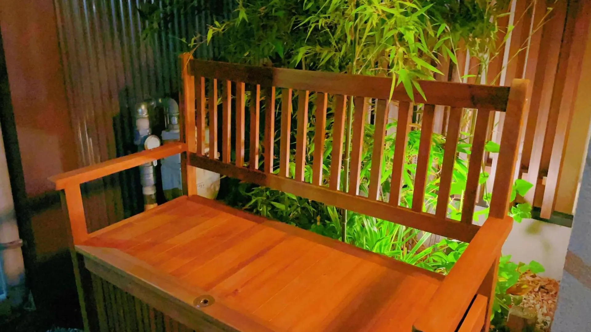 Guest house Suikakan Heianjingumae 酔花間 Kyoto Japan